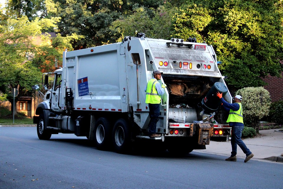 Fairfax City truck 671