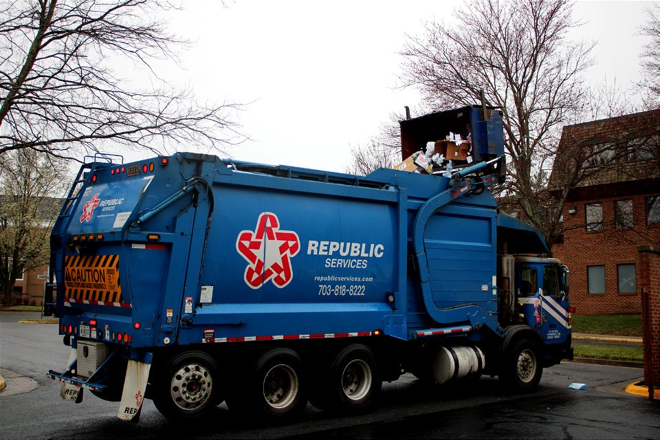 Republic Services Truck 1353 | Autocar ACX Heil Half/Pack