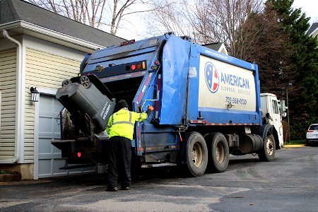 American Disposal truck 58 | Mack LE Heil DP5000 photo