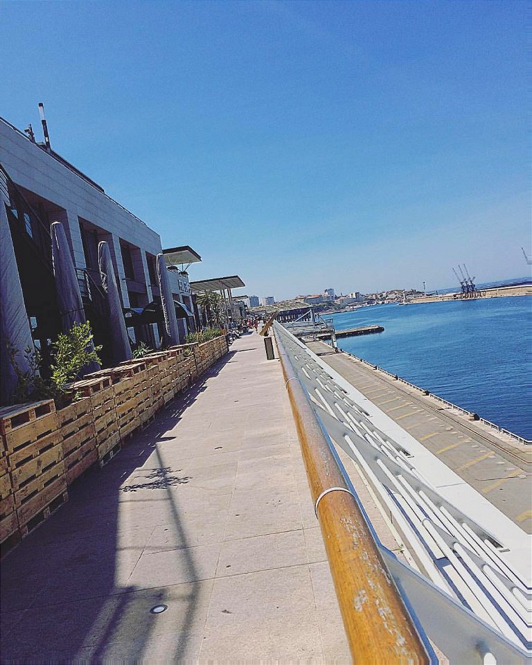 Les Terrasses du port