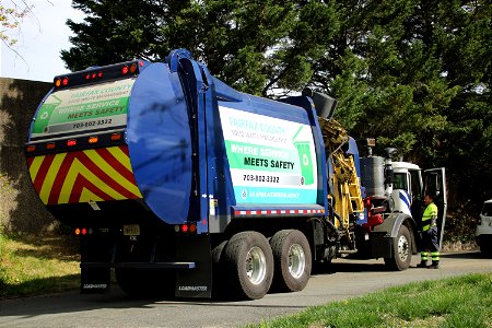 Fairfax County Truck 7337 | Mack LR Loadmaster Eclipse