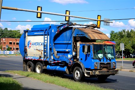 American Disposal truck 145 | CNG Mack MRU McNeilus Atlantic photo