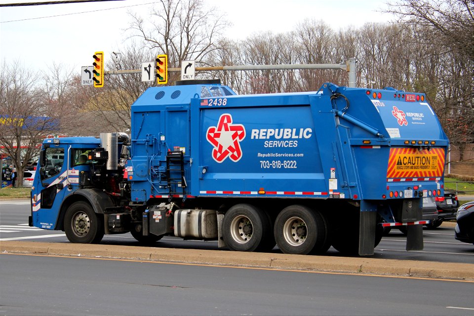 Republic Services truck 2438