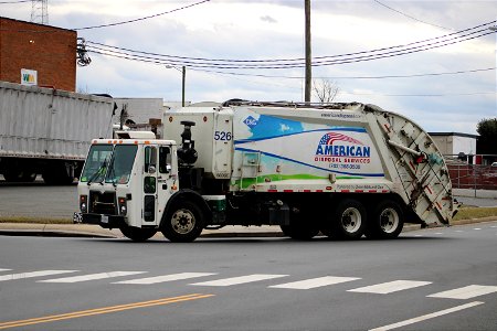 American Disposal Truck 526 photo