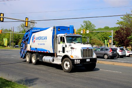 American Disposal truck 550