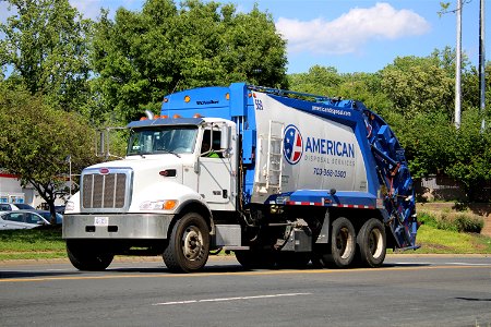 American Disposal truck 569 | Peterbilt 348 Mcneilus RL photo