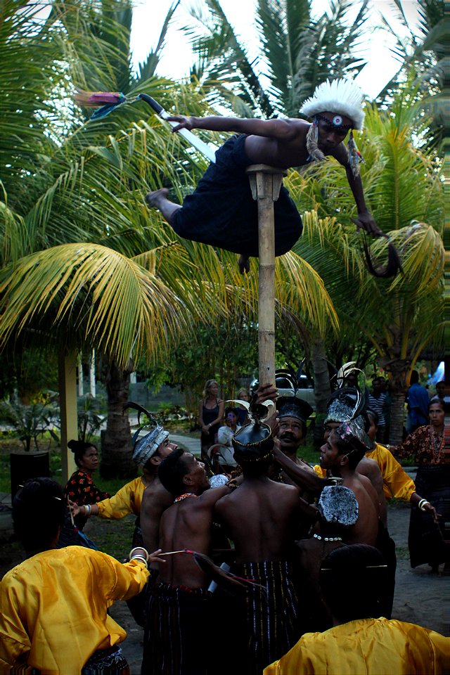 Hegong-Dance4