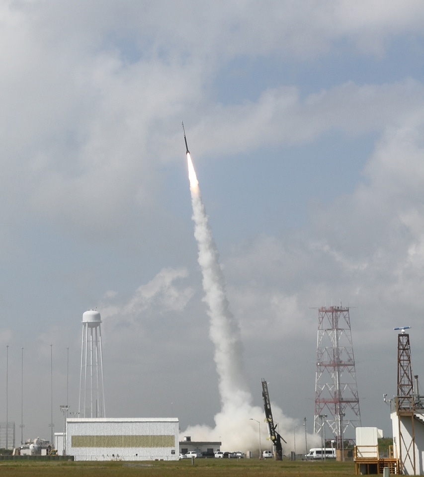 Daytime Dynamo Rocket Launch