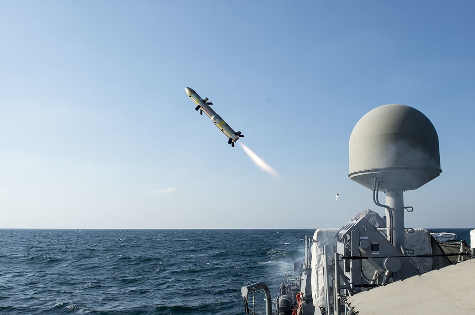 USS Tempest fires the Griffin Missile System