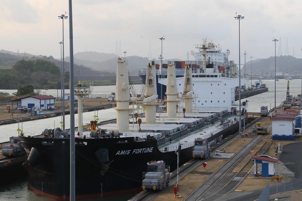Ship crossing Panama Canal at Miraflores Locks