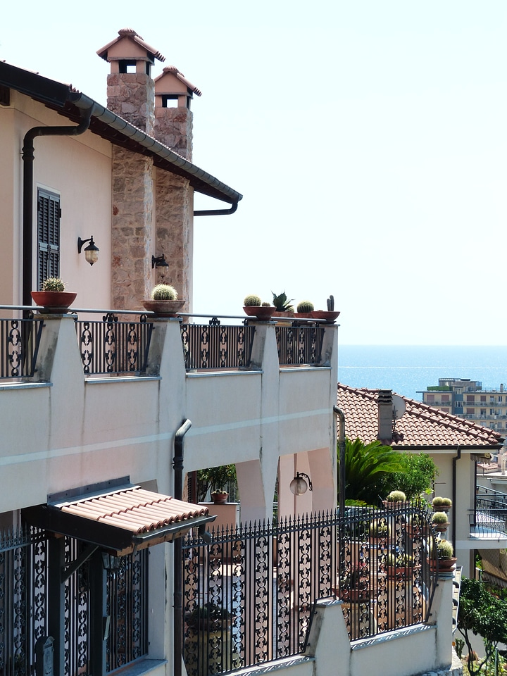 Balcony fireplace railing