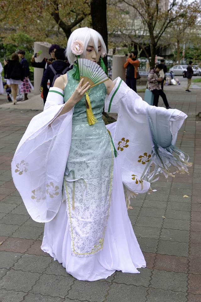 Charming Asian girl in japanese costume