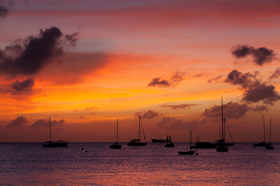 Evening harbor horizon