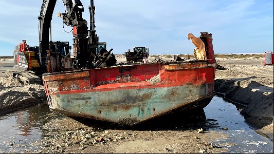 Ocean Pursuit removal progress 11-10-2021