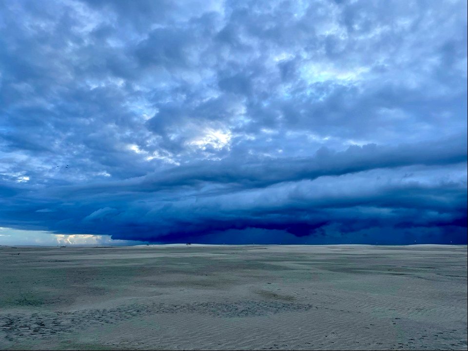 A storm front creeps over South Point
