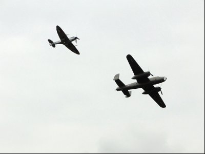 B-25 Mitchell en Supermarine Spitfire