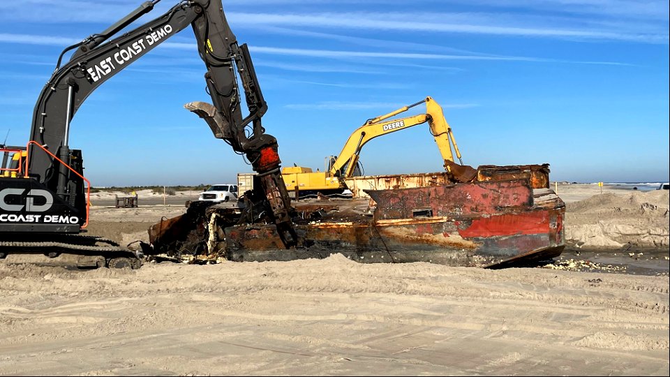 Ocean Pursuit removal progress 11-10-2021