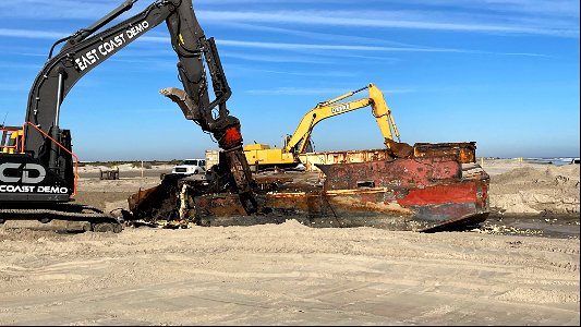 Ocean Pursuit removal progress 11-10-2021