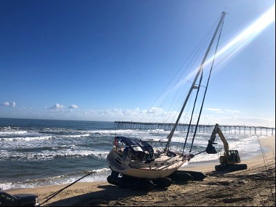 Sailing vessel Alhambra removal 12-15-2021