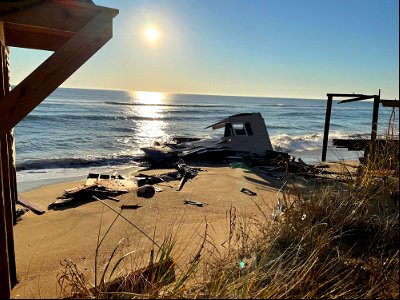 Collapsed house in Rodanthe 02-10-2022