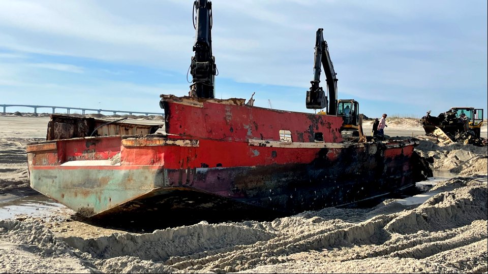 Ocean Pursuit removal progress 11-10-2021