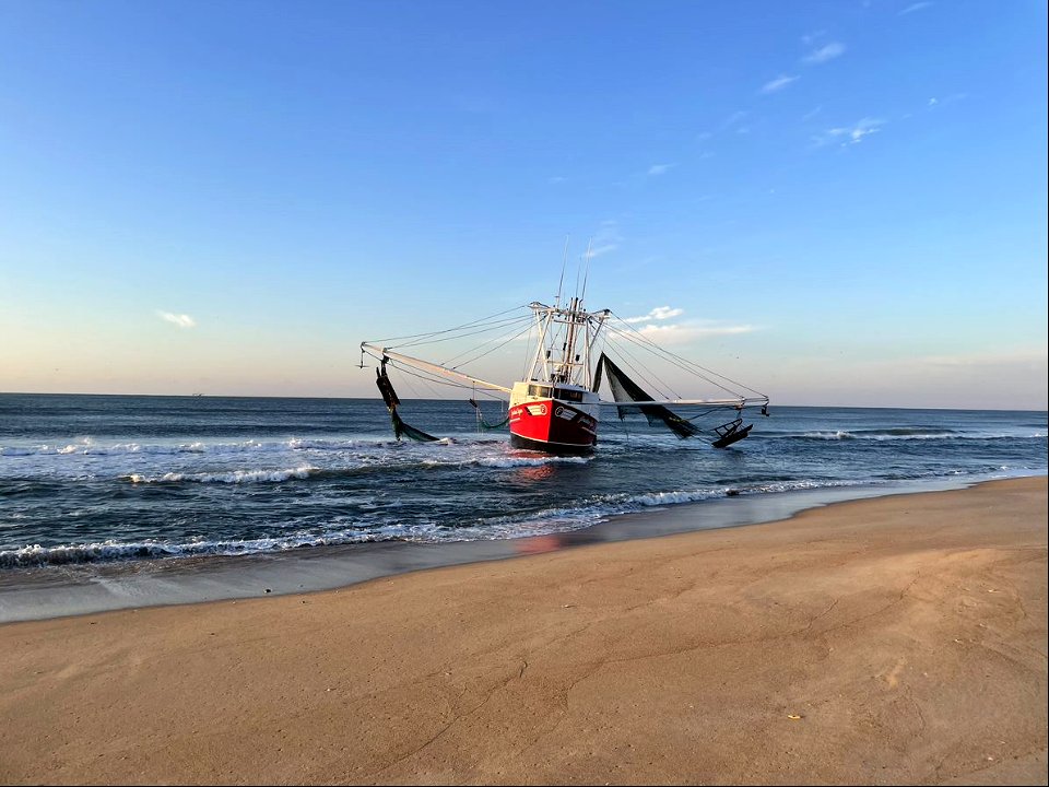 Fishing vessel Jonathan Ryan grounding 11-29-2021