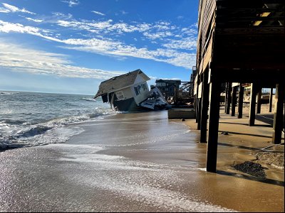 Collapsed house in Rodanthe, NC 02-09-2022
