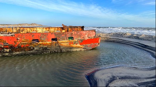 Ocean Pursuit removal progress 11-08-2021