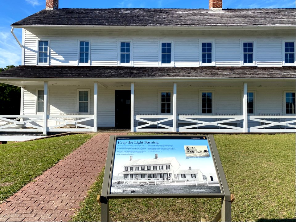 Educational panel in front of Cape Hatteras Double Keepers Quarters