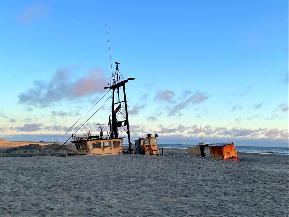 Ocean Pursuit removal progress on day two of project