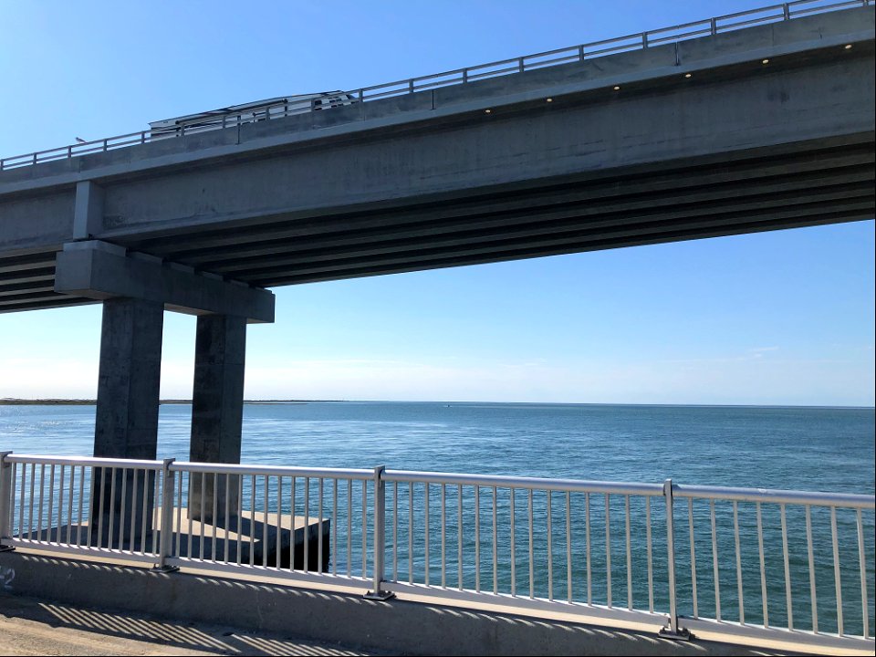 Bonner Bridge pier with view of Basnight Bridge