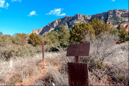 Loy Canyon Trail