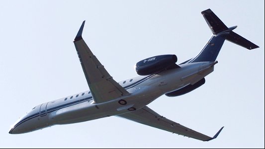 Embraer ERJ-135BJ Legacy 650E D-AWIN Air Hamburg from Brindisi (4300 ft.)