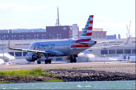 American Airlines A319-100 at BOS photo