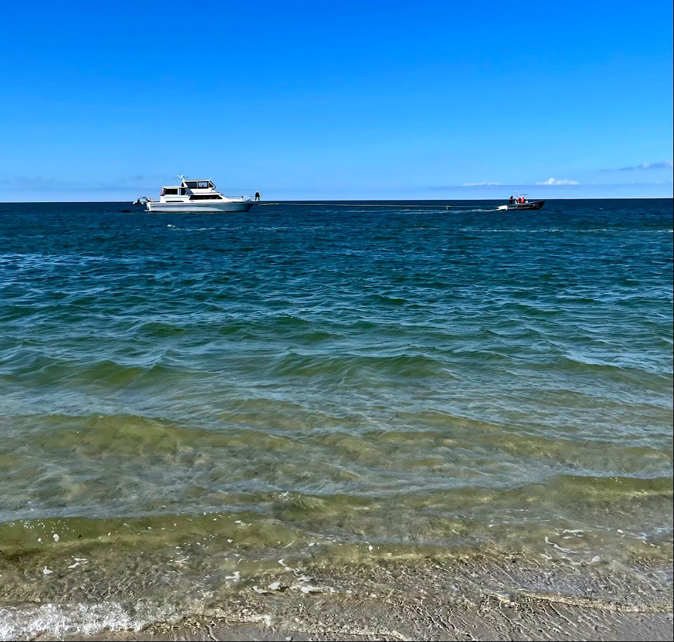 Vivens Aqua towed away from Cape Hatteras National Seashore 02-09-2022