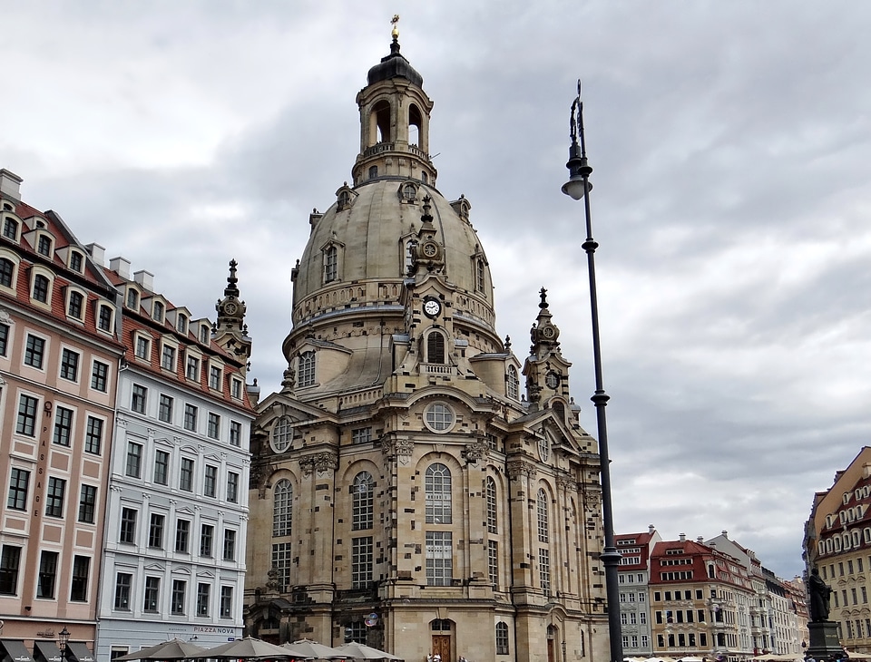 Landmark monumental building architecture