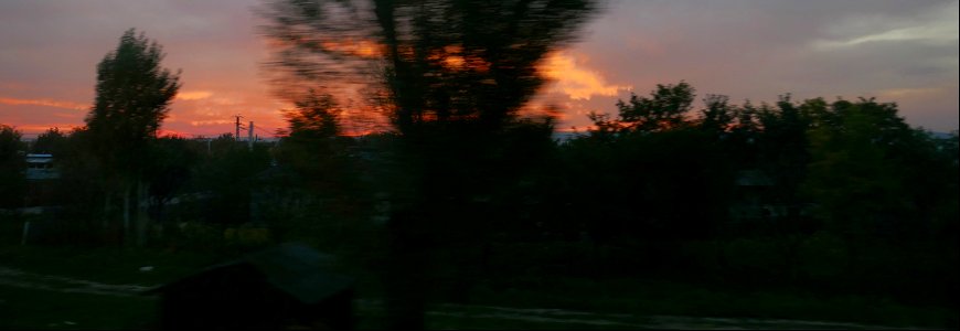 sunsets__apus_coming back Iasi (15) photo