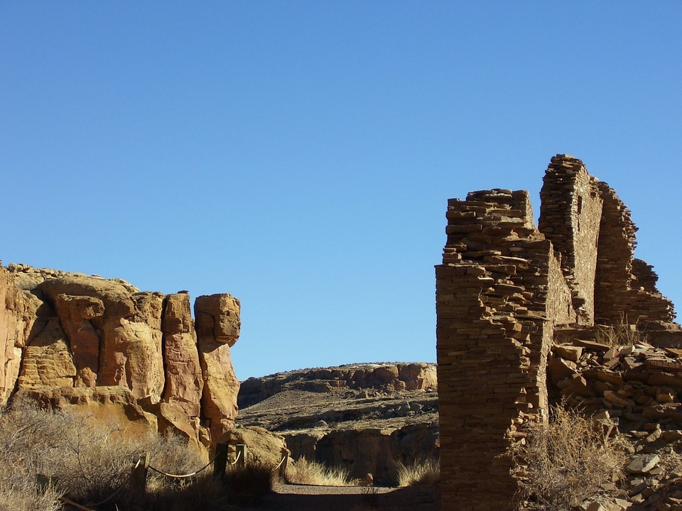 Hungo Pavi facing east