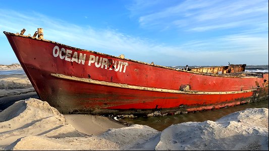 Ocean Pursuit removal progress 11-08-2021
