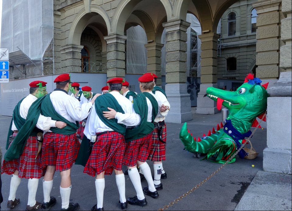 bERN CARNAVAL KLéKLéKLéKéLKéLK