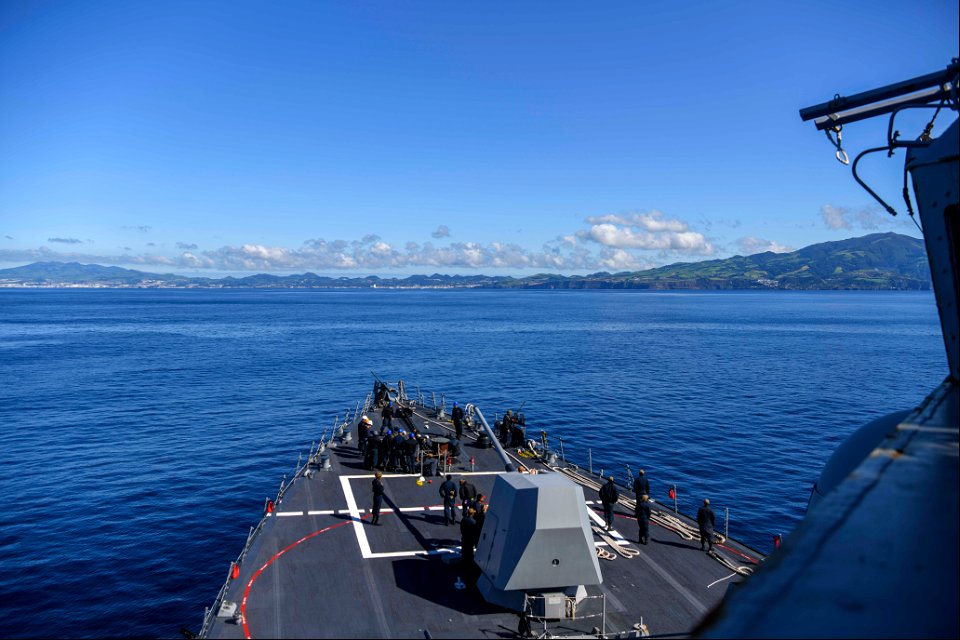 220509-N-DO281-1218
