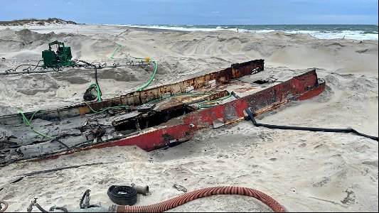 Ocean Pursuit removal progress 11-04-2021