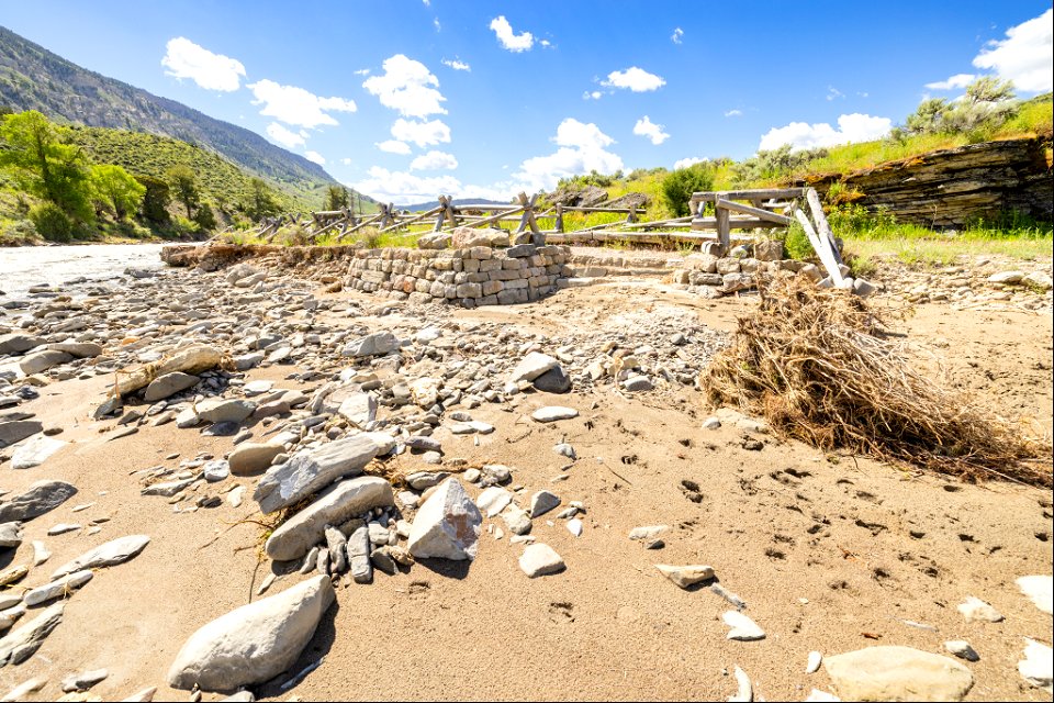 Yellowstone flood event 2022: Gardiner River new course at Boiling River (3)