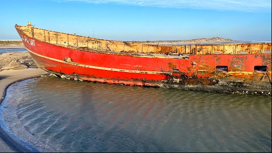 Ocean Pursuit removal progress 11-08-2021
