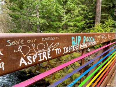 Trash and vandalism at Umpqua Hot bsprings on the Umpqua National Forest
