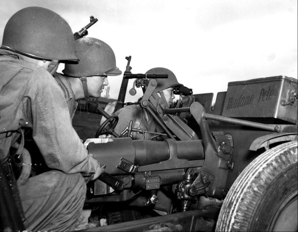 SC 180027 - Japanese Americans in Army train to avenge Pearl Harbor: photo