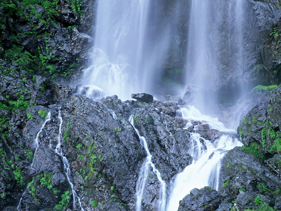 The picturesque Fern Falls