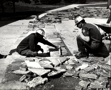 JobCorps_StoneMasonLkSherwoodBathhouseAug1967_800dpi