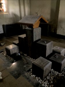 Kasteel en klooster St. Anna te Heel, stonehenge