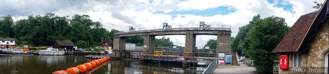Allington Lock Sluice Gate Refurbishment Work